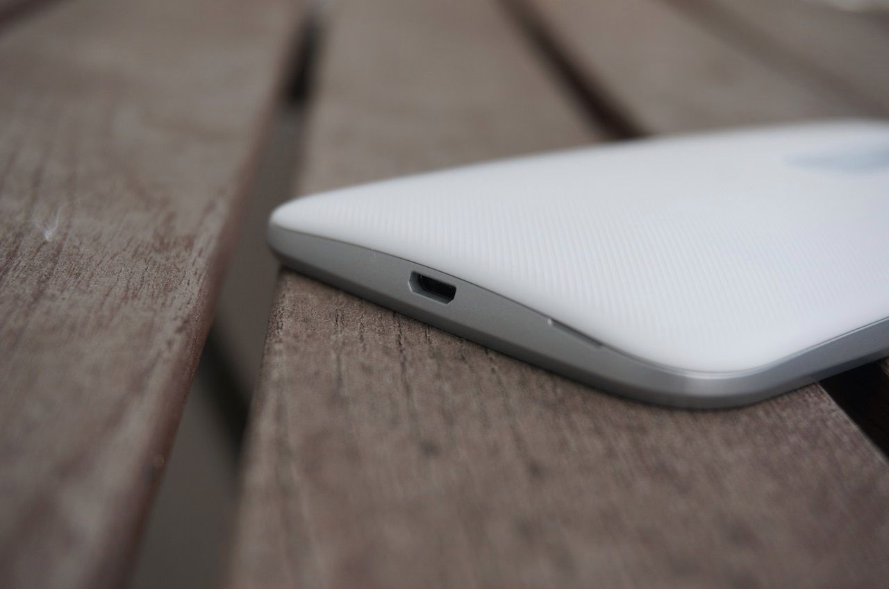 Motorola Moto G (2015) - test i recenzja 3. generacji taniego smartfona 5