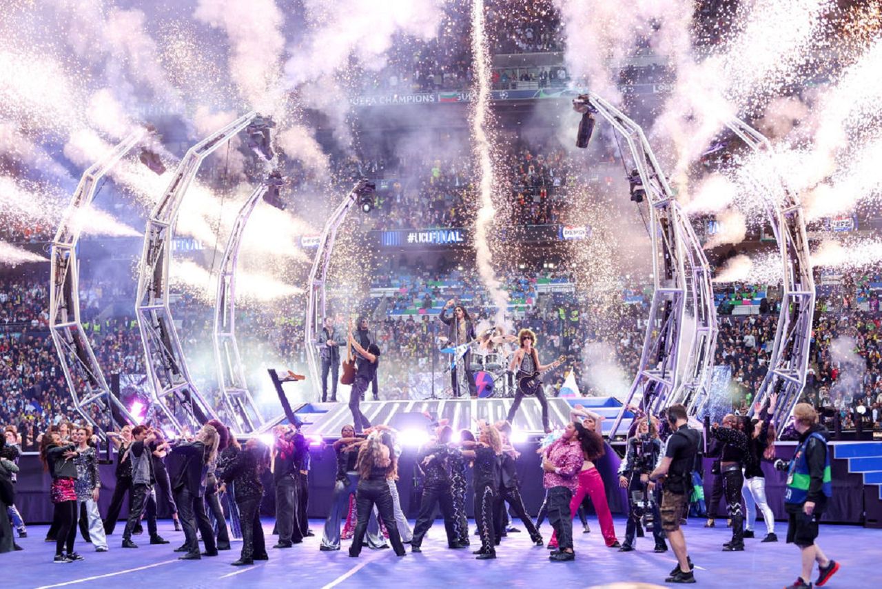 Lenny Kravitz lights up Wembley as Real Madrid clinch 15th title