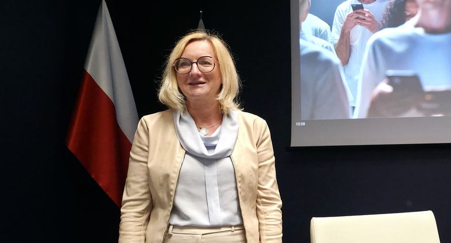 Szefowa KRRiT ustaliła zniżki abonamentowe. W górę inna opłata