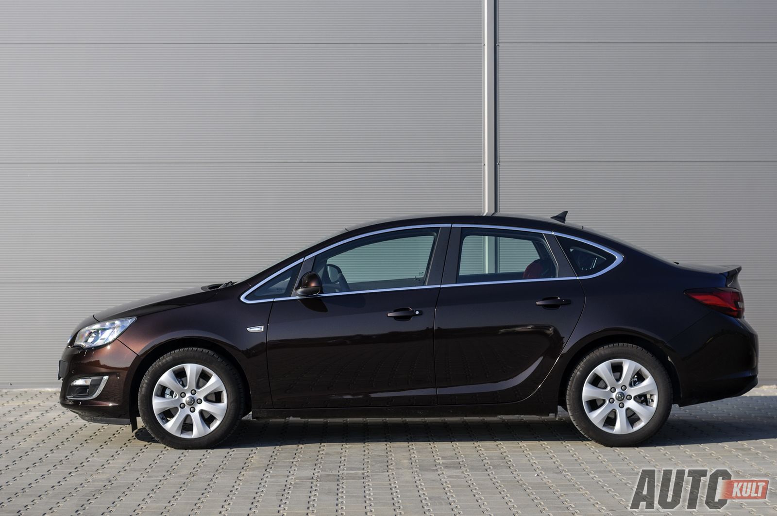 Opel Astra Sedan vs. Renault Fluence vs. Škoda Octavia vs. Toyota Corolla - galeria testowa 5