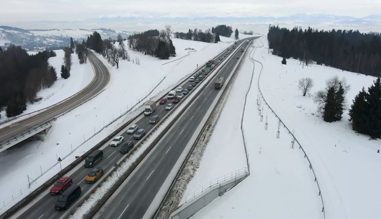 Taki widok na zakopiance. Łapią się za głowy. "Coś supernietypowego"