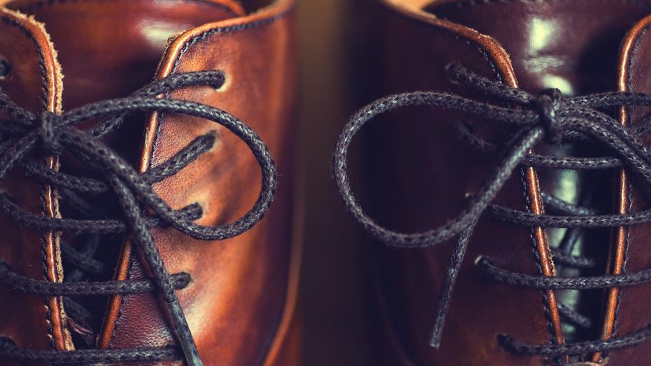 Domowe sposoby na pielęgnację skórzanych butów