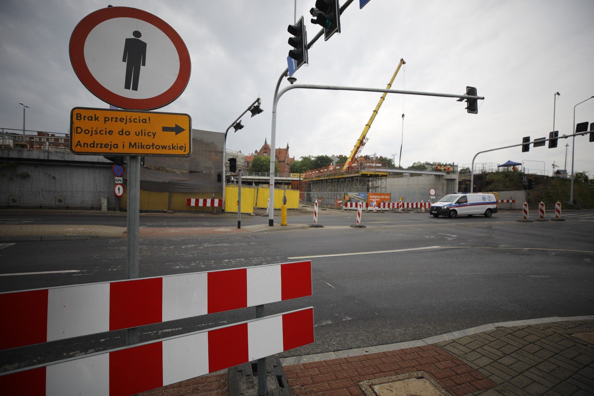 Nad Mikołowską w Katowicach nie ma już starego wiaduktu. To efekt gigantycznej inwestycji kolejowej w centrum miasta