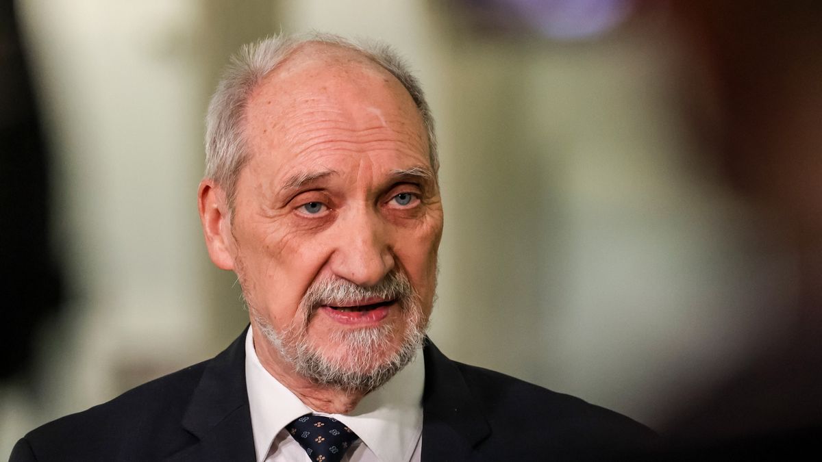 WARSAW, MAZOWIECKIE, POLAND - 2024/01/26: Antoni Macierewicz, former Minister of Defence of Poland talks to the press during the 4th session of Polish Parliament that takes place amid chaos created by legal disagreement with the previous government. The present government assumed power in Poland on December 13, 2023, succeeding the Law and Justice far-right political party, which had held control for eight years. Both factions level accusations of unconstitutional actions against each other, resulting in the coexistence of two de facto legal systems within the country. (Photo by Dominika Zarzycka/SOPA Images/LightRocket via Getty Images)