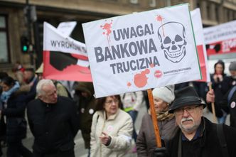 Podpisali ugody z bankami, teraz chcą się z nich wycofać. Czują się oszukani