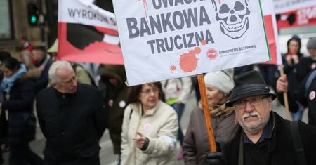 Podpisali ugody z bankami, teraz chcą się z nich wycofać. Czują się oszukani