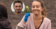 "Rolnik szuka żony". Dwuznaczne żarty Darka przy zbieraniu ogórków. "Wielu osobom by przeszkadzał taki humor"