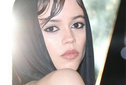 Jenna Ortega w eleganckiej czerni. Gwiazda Netfliksa paradowała w ekstrawaganckiej sukni