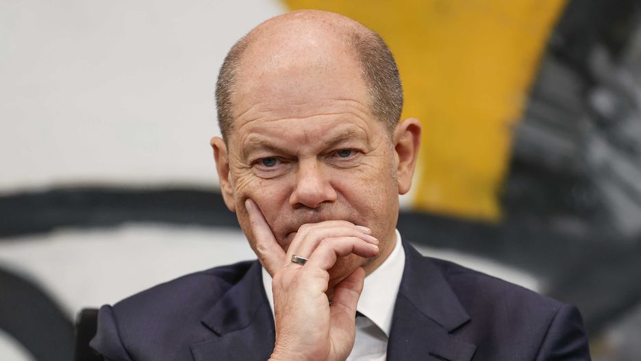 BERLIN, GERMANY - NOVEMBER 29: German Chancellor Olaf Scholz and Managing Director of the International Monetary Fund (IMF) Kristalina Georgieva and WTO Director-General Ngozi Okonjo-Iweala hold a joint news conference on November 29, 2022 in Berlin, Germany. Mari Elka Pangestu, Director-General of the World Bank, and Mathias Cormann, Secretary General of the Organization for Economic Cooperation and Development (OECD), also attended the meeting. (Photo by Abdulhamid Hosbas/Anadolu Agency via Getty Images)