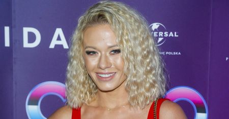 Kasia Dziurska zrobiła szpagat w samym bikini. Internautom brakuje słów