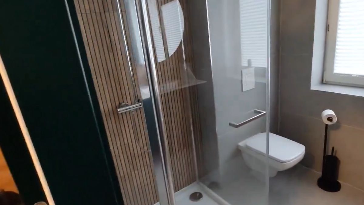 Łazienka dyrektora w  Regionalnej Dyrekcji Lasów Państwowych w Pile