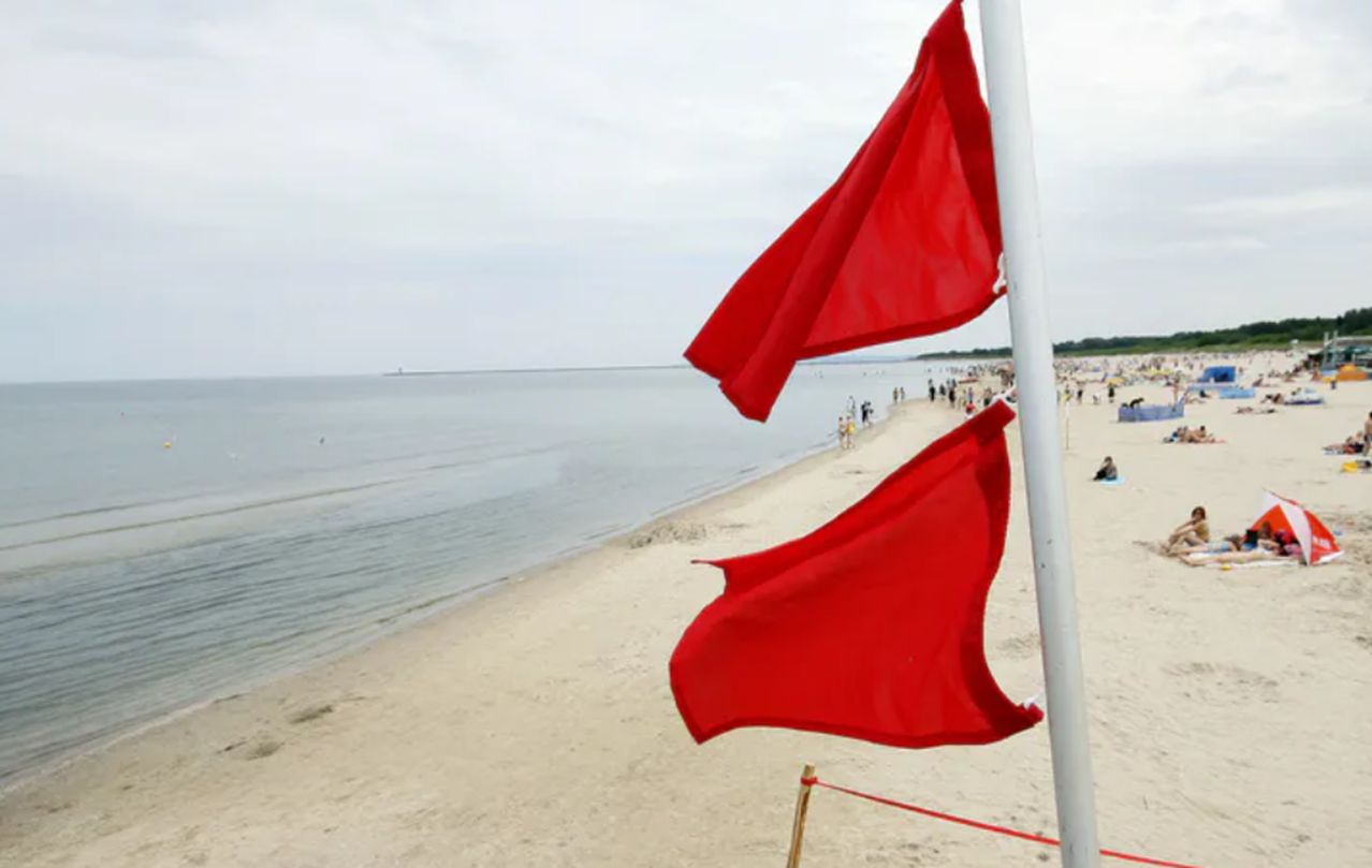 Sanepid ostrzega. Zamknięto już cztery kąpieliska