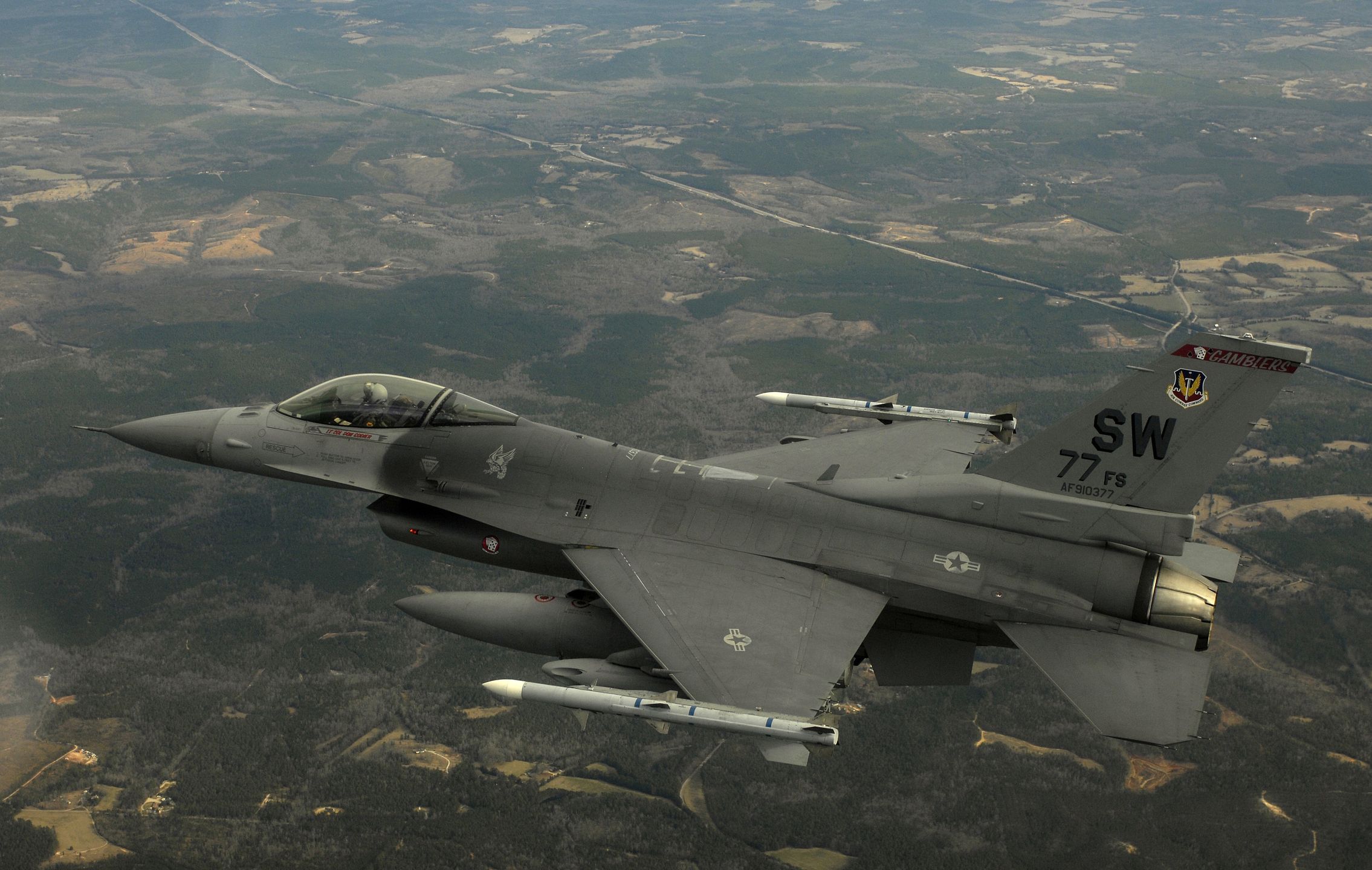 F-16CJ przeznaczony do tłumienia obrony przeciwlotniczej