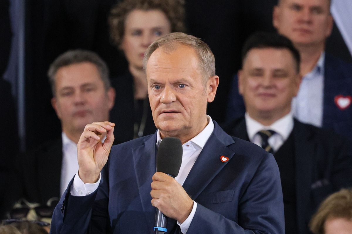 donald tusk, azyl, migracja, kryzys humanitarny Ekspertka grzmi o skutkach planu Tuska. Może odbić się na Polakach