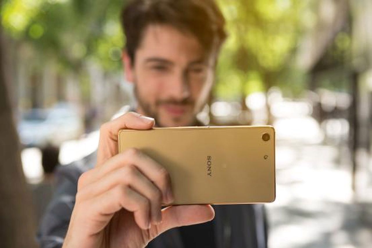 Sony Xperia M5