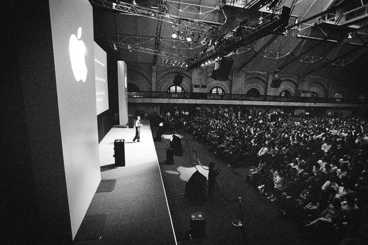 Steve Jobs podczas prezentacji na MacWorld Expo, Boston 1997 r. (fot. Diana Walker)