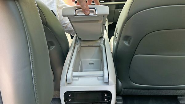 Hyundai Ioniq 9