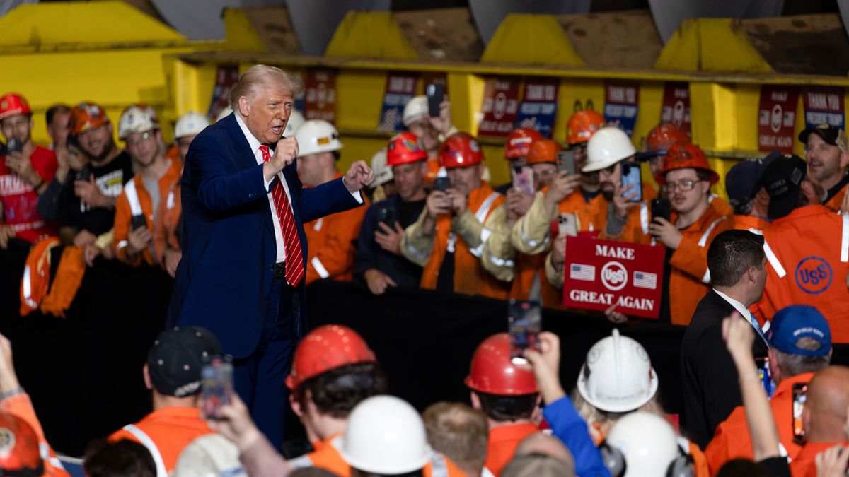 US President Donald Trump at the US Steel Corporation Irvin Works facility in West Mifflin, Pennsylvania, US, on Friday, May 30, 2025. Trump said he would be increasing tariffs on steel to 50% from 25%, saying the move would help protect American steelworkers during a visit to a United States Steel Corp. plant on Friday. Photographer: Rebecca Droke/Bloomberg via Getty Images