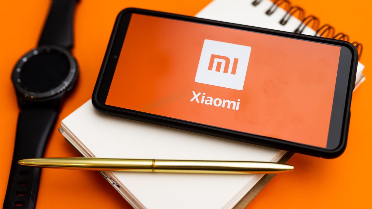 POLAND - 2022/12/07: In this photo illustration a Xiaomi logo seen displayed on a smartphone. (Photo Illustration by Mateusz Slodkowski/SOPA Images/LightRocket via Getty Images)