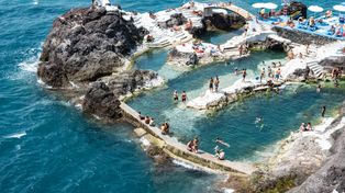 Coraz więcej Polaków lata tam zimą. Zainteresowanie wzrosło o 30 proc.