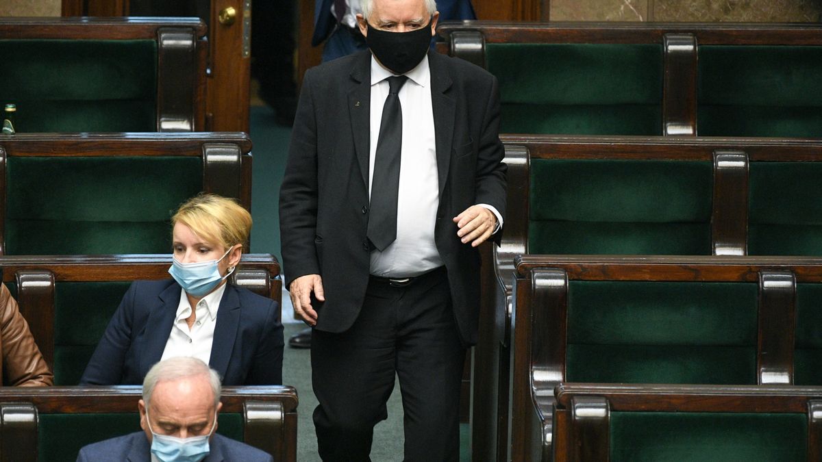 Jarosław Kaczyński wsparł producentów płynów do e-papierosów