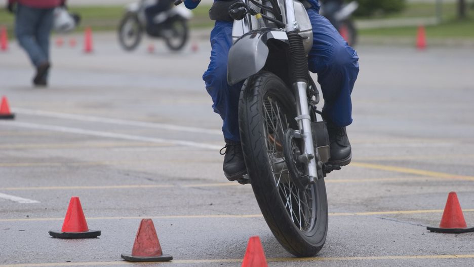 Kraków organizuje darmowe szkolenia dla motocyklistów.