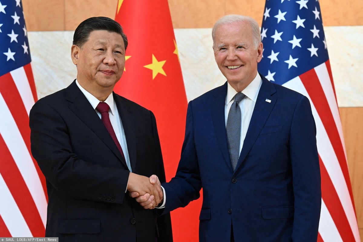 Biały Dom reaguje po spotkaniu z Xi. Jasny sygnał dla Putina. Na zdjęciu Xi Jinping i Joe Biden