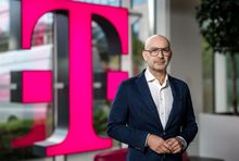 Alexander Jenbar, odchodzący członek zarządu