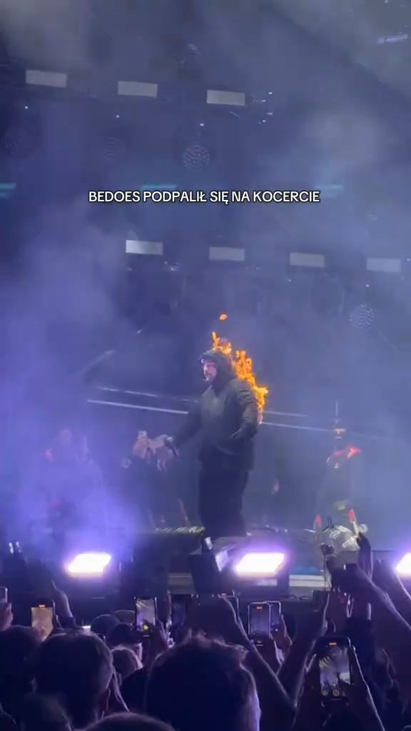 Bedoes podpalił się na scenie
