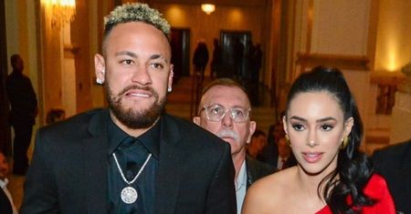 Neymar bryluje na rozdaniu nagród z ciężarną ukochaną u boku. Niedawno przyznał się do zdrady (ZDJĘCIA)