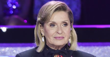 Weszła cała na czarno. Taki dół to opcja tylko dla odważnych