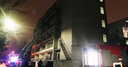Tragiczny pożar szpitala na Ukrainie. "Ludzi wynoszono na rękach"