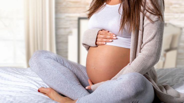 Wszystkie ciężarne powinny przyjmować odpowiednie dawki kwasu foliowego. To jedyny sposób zapobiegania anencefalii.