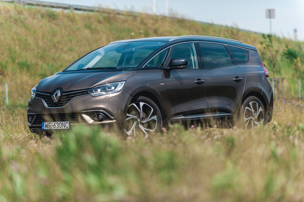 Renault Grand Scenic - widok 3/4 przód