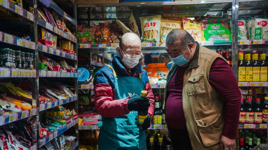 China's consumer inflation rose by 2.1 percent in October
epa10295364 A market in Beijing, China, 09 November 2022. According to the National Bureau of Statistics on 09 November, China's Consumer Price Index (CPI), which is a main gauge of inflation, rose by 2.1 percent year-on-year in October 2022. The increase was 0.7 percent lower compared to September.  EPA/WU HAO 
Dostawca: PAP/EPA.
WU HAO