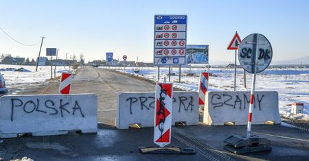 Nowe obostrzenia od 27 lutego. Rząd zdecydował ws. granic
