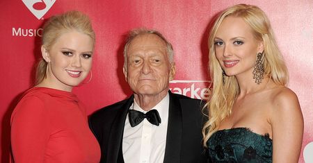 Bliźniaczki Shannon o Hugh Hefnerze. 18-miesięczny związek przyrównują do kultu