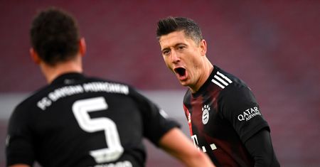 Lewandowski w nietypowej roli. Żartują z Polaka