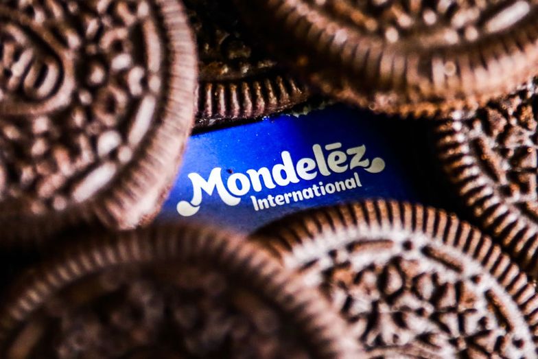 Mondelez International Company
Mondelez International logo and Oreo cookies are seen in this illustration photo taken in Krakow, Poland on September 25, 2021. (Photo by Jakub Porzycki/NurPhoto via Getty Images)
NurPhoto
candys, bar, bars, emblem, foods, shop, brand, name, company, corporation, inc, inc., incorporation, incorporated, international, mondelez, oreo, cookies, biscuits, sweet, sweets, snacs, snacks, snacking, wafers, creme, original