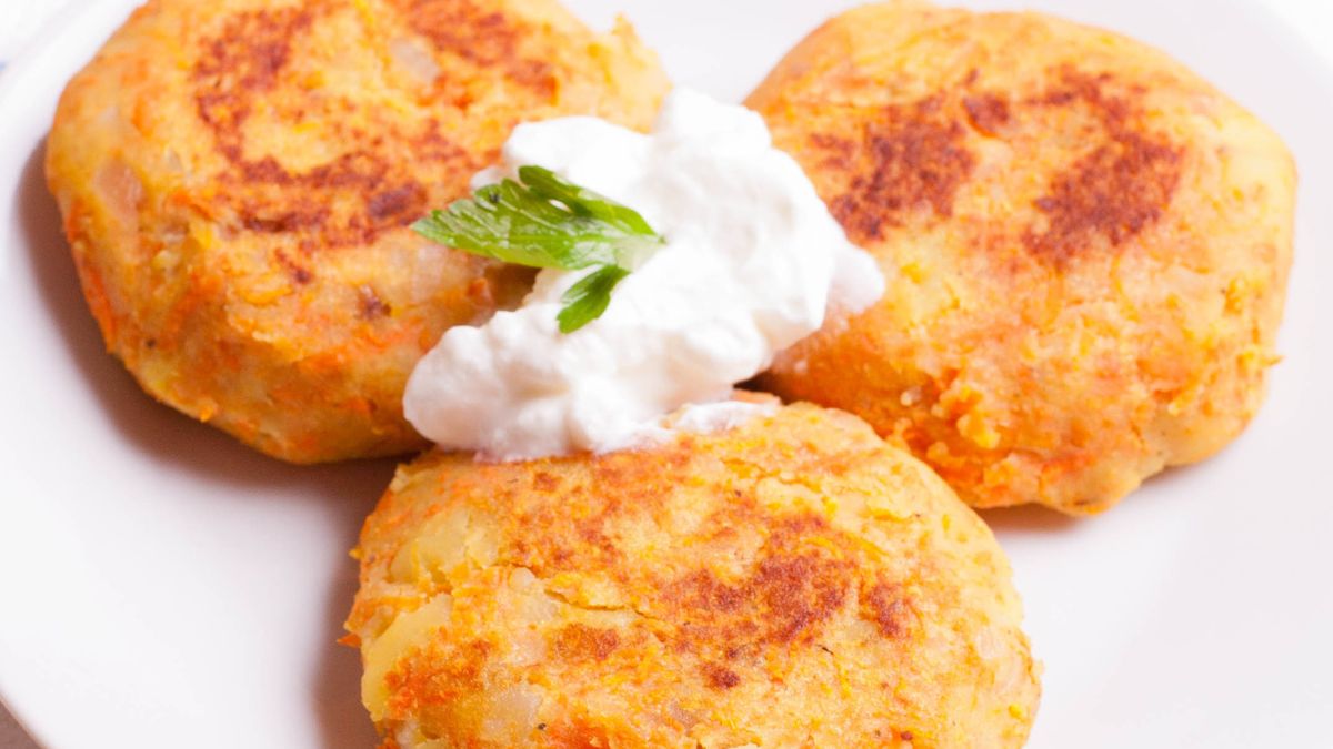 Kotlety ziemniaczane to doskonały pomysł na obiad dla całej rodziny