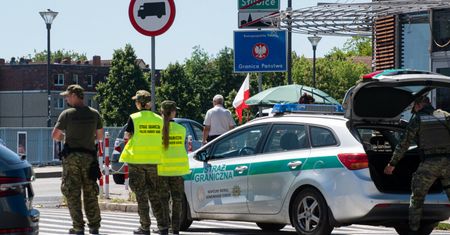KE o zamknięciu granic. "Nie otrzymaliśmy formalnego powiadomienia"