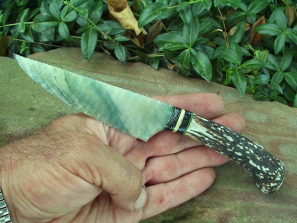 15 niesamowitych kamiennych noży