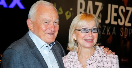 Leszek Miller świętuje. Pokazał zdjęcia z ceremonii