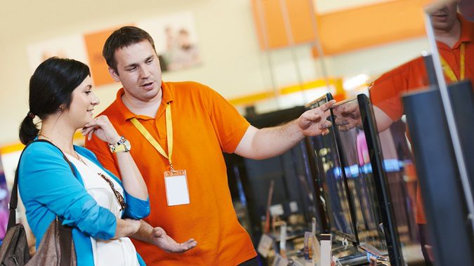 Sprzedawca w sklepie komputerowym - zawód ograniczonego zaufania 1