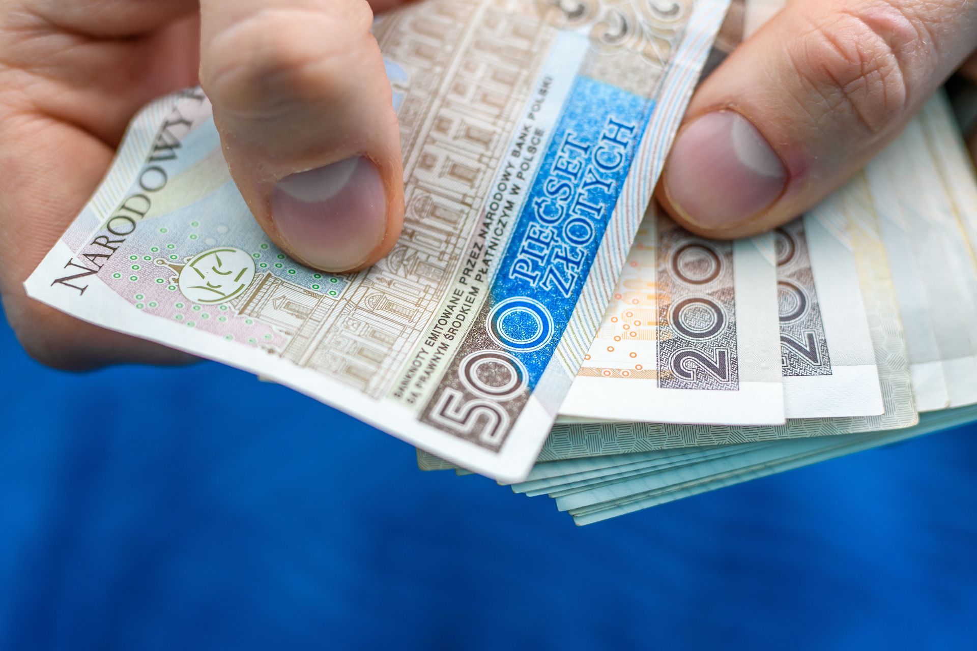 Zmiana kursu złotego. Tak wypada wobec dolara, euro, funta i franka szwajcarskiego