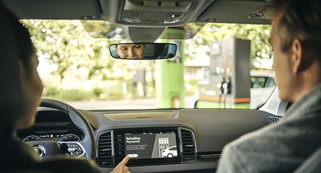 Škoda wprowadza nową usługę Pay to Fuel