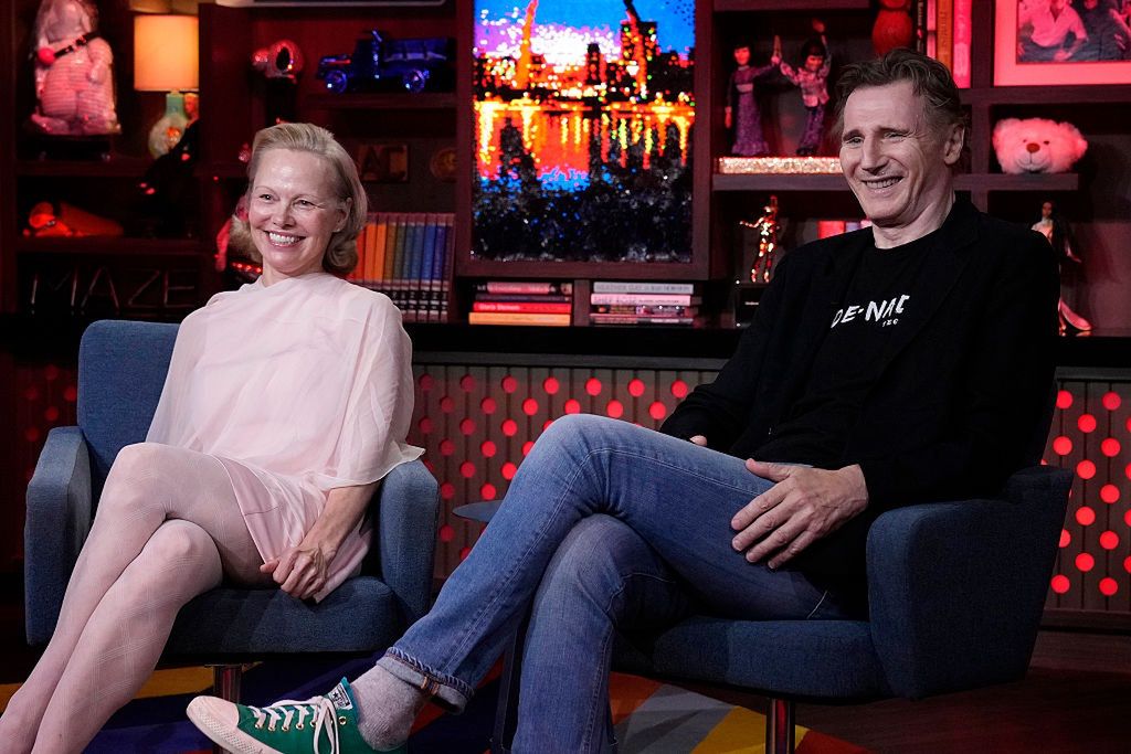 Pamela Anderson i Liam Neeson