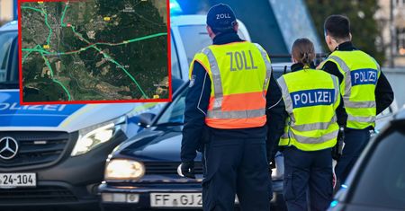Granica z Niemcami stoi. Zrobił się korek na 10 km