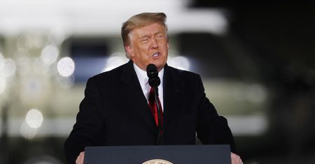 Donald Trump na wiecu. "Dziś zatrzymamy tę kradzież"