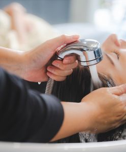 Zakaz podwójnego mycia włosów. Włoskie miasto wprowadza kontrole i grozi karami